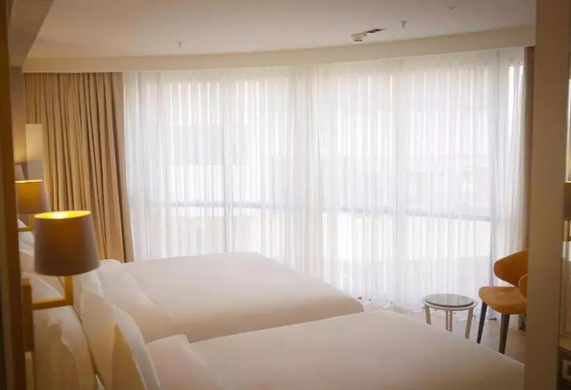 The Hotels, Galata