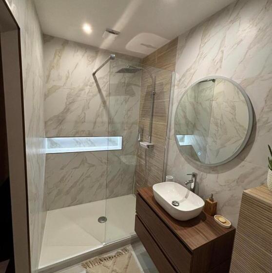 ベッドアンドブレックファースト Chambre D Hôtes La Manola