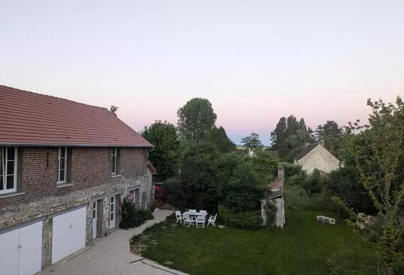 ベッドアンドブレックファースト La Maison Cornon