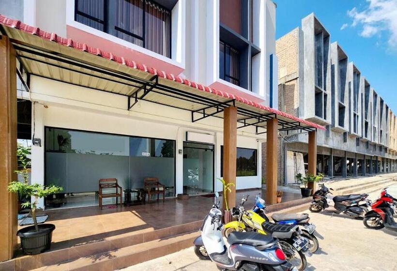 בית מלון כפרי Arsya Homestay Mitra Reddoorz