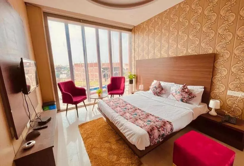 Pearl Grand Family Hotel Feel Like Home