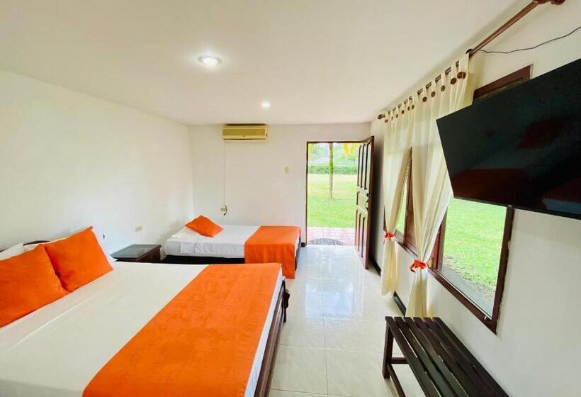 هتل Finca Campestre La Carolina