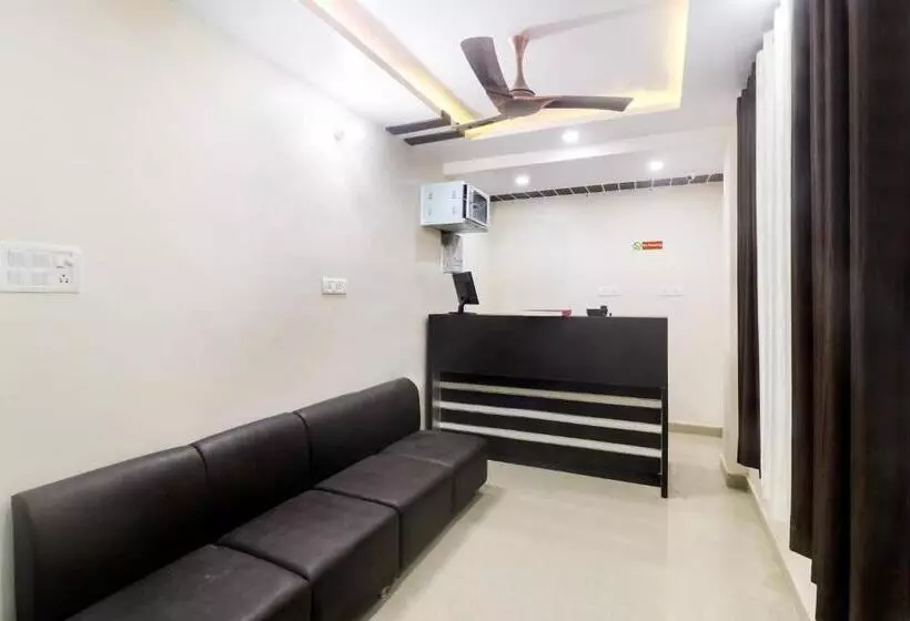 هتل Collection O Lily Grand Hyderabad Gate