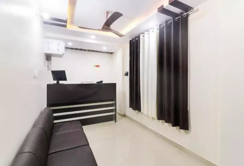 هتل Collection O Lily Grand Hyderabad Gate