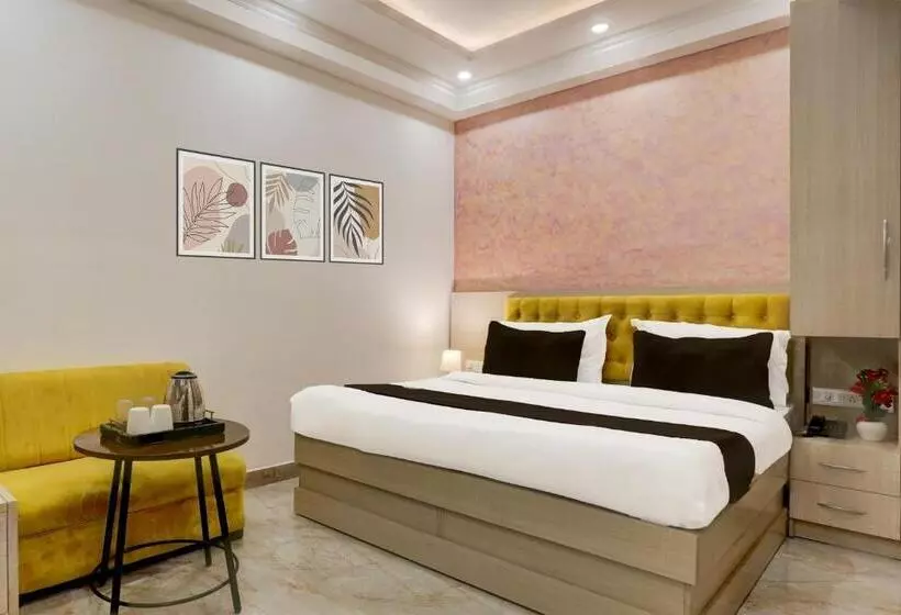 Hotelli Super Townhouse Eden Garden Zirakpur