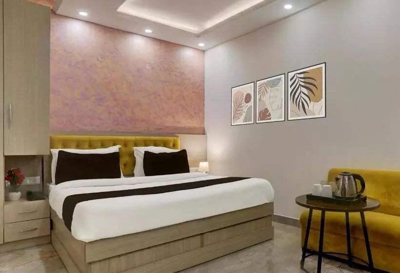 Hotelli Super Townhouse Eden Garden Zirakpur