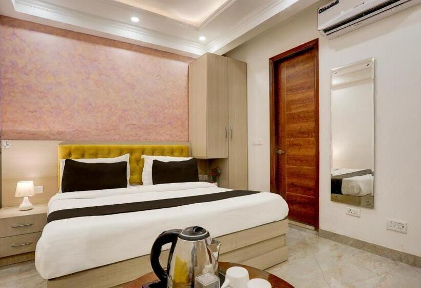 酒店 Super Townhouse Eden Garden Zirakpur