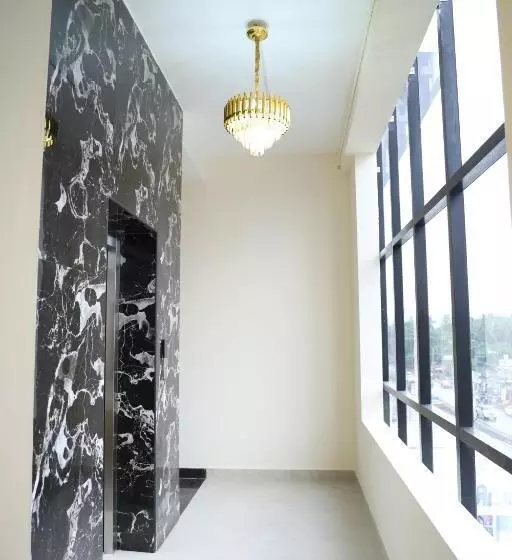 Hotelli Vr Paradise Inn