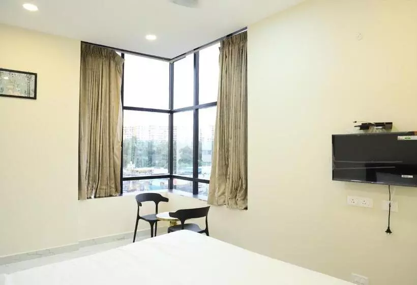 Hotelli Vr Paradise Inn