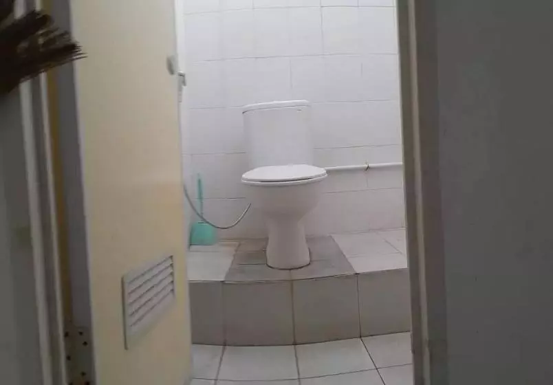 مُتل Kost Hotel Budget Urban Space