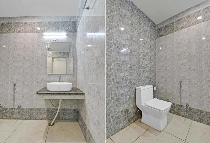 Super Hotel O Gauri Shankar