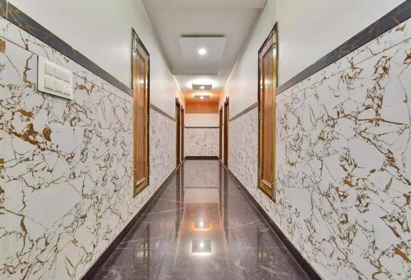 Super Hotel O Gauri Shankar