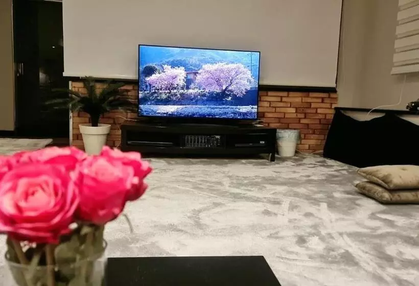 ペンション شاليه قطر الندى   الطائف
