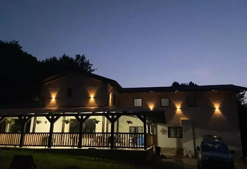 ペンション Casa Dinu