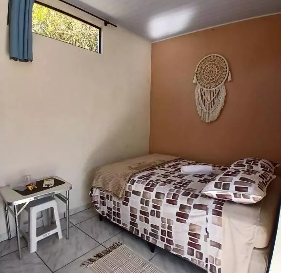 پانسیون Lá Casita Casa Familiar Hospedagem E Camping Urbano