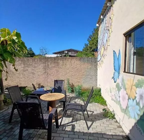 پانسیون Lá Casita Casa Familiar Hospedagem E Camping Urbano