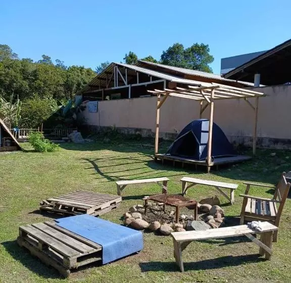 پانسیون Lá Casita Casa Familiar Hospedagem E Camping Urbano