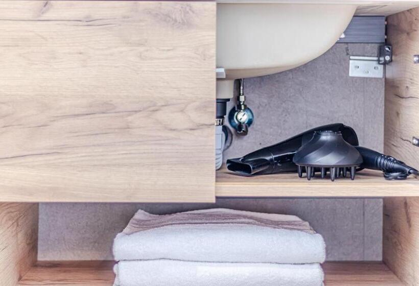 پانسیون Numberz Rooms And Apartments