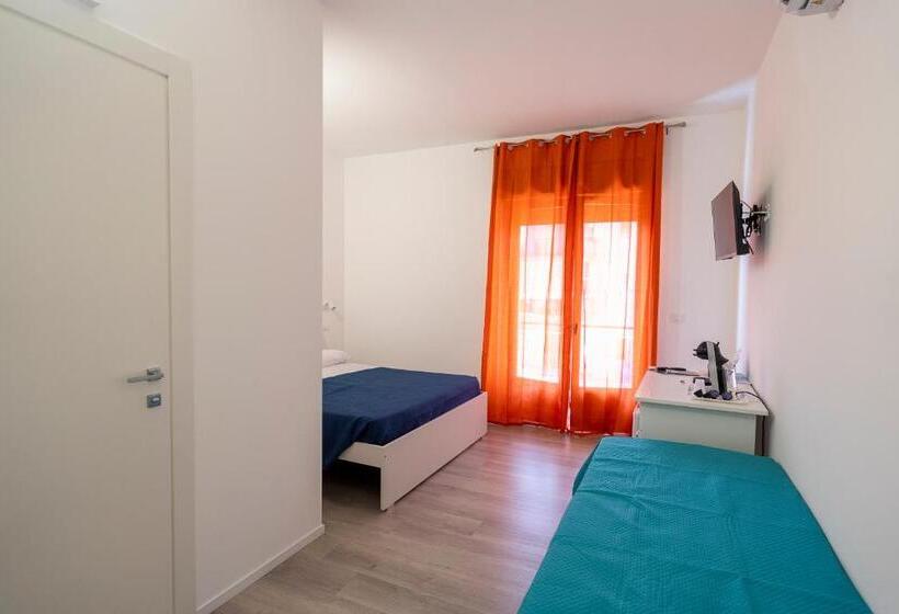 پانسیون Prestige House 7