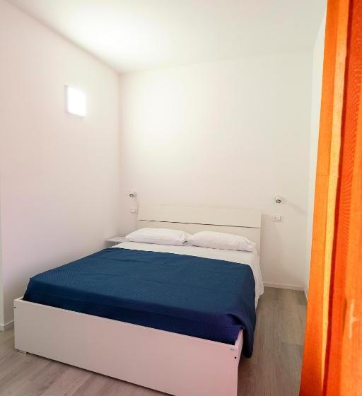 پانسیون Prestige House 7