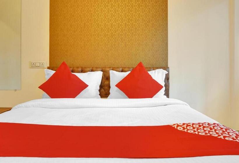 Super Oyo Flagship Hotel Dwell Inn