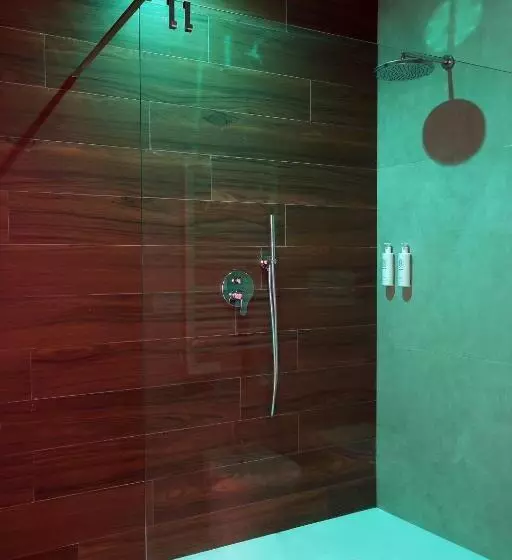 تختخواب و صبحانه Sebèl Camere Di Charme
