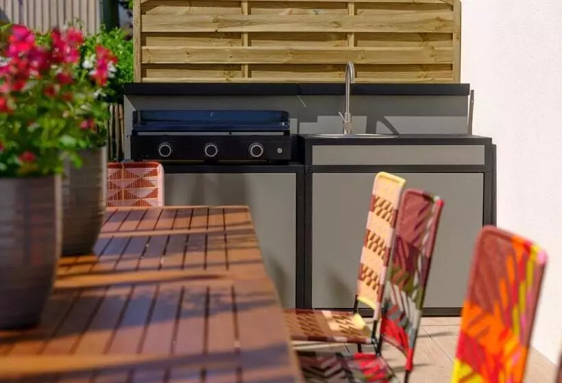 Aamiaismajoitus (B&B) Villa Poulpo