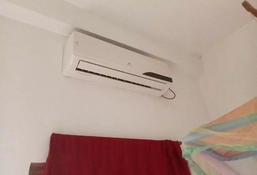 Hotelli Wild Eagle Safari Resort