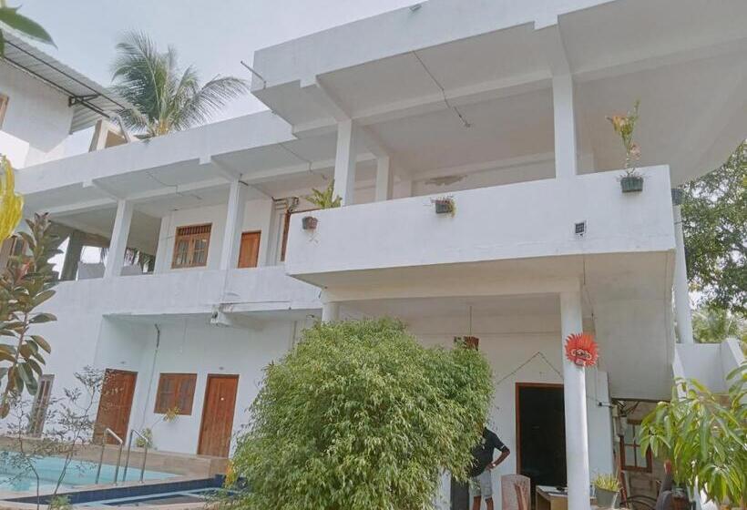 ホテル Wild Eagle Safari Resort