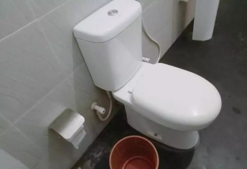 Hotelli Wild Eagle Safari Resort