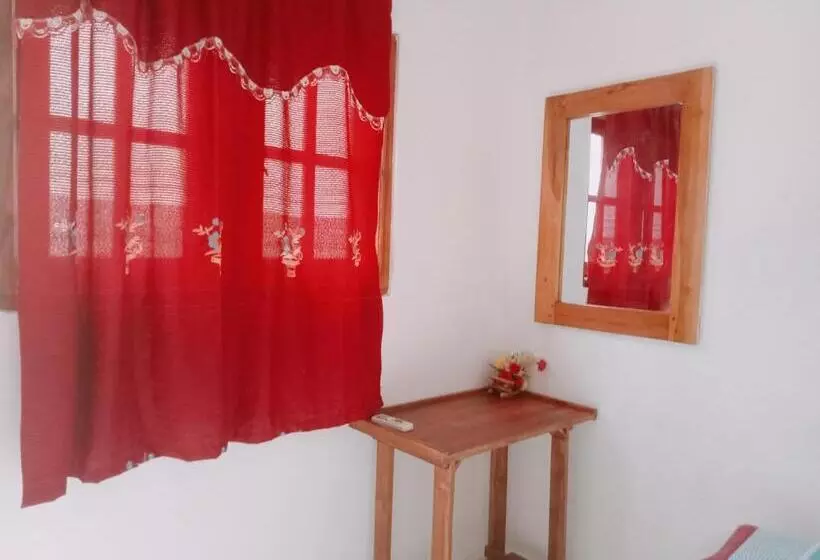 Hotelli Wild Eagle Safari Resort