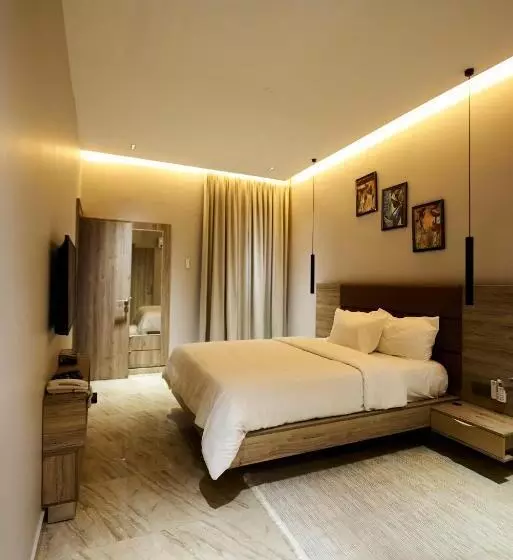 Green House Hotel And Apartments