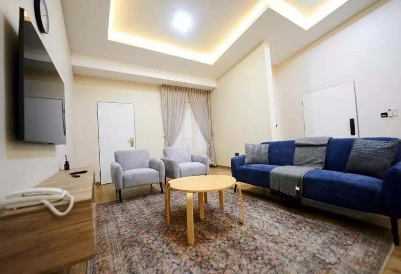 Green House Hotel And Apartments