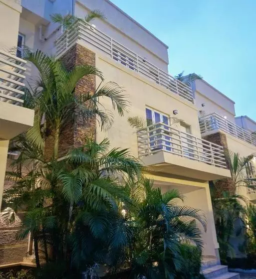 Green House Hotel And Apartments
