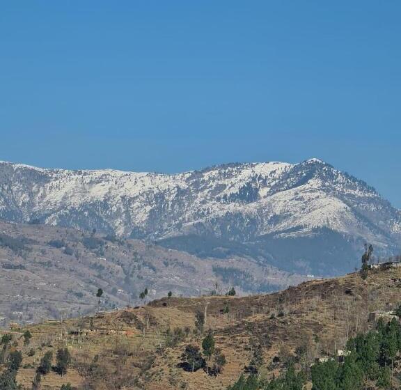 هتل Lahore Guest House, Dadar, Siran Valley