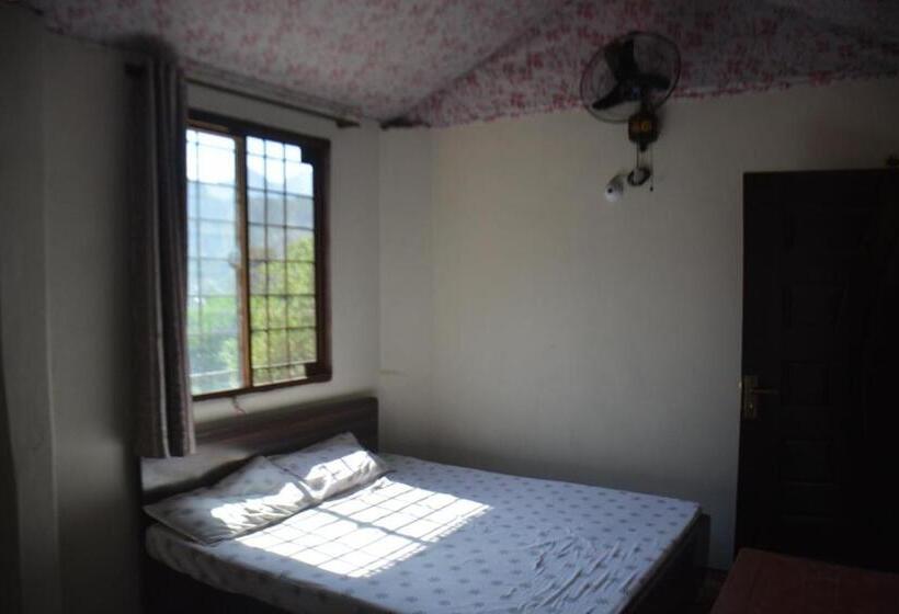 هتل Lahore Guest House, Dadar, Siran Valley