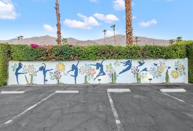 酒店 Natural Palm Springs Escape Poolside Plus Downtown
