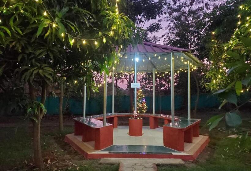 Hotel Vishranti Farms Badlapur