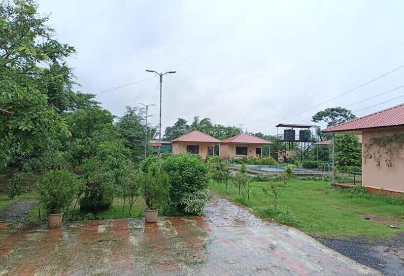 Hotel Vishranti Farms Badlapur