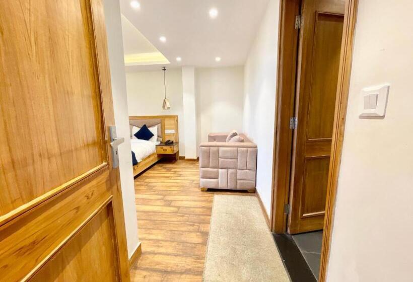 酒店 Wild Spring ! Mussoorie होटल वाइल्ड स्प्रिंग ஹோட்டல் வைல்ட் ஸ்பிரிங் ਹੋਟਲ ਜੰਗਲੀ ਬਸੰਤ હોટેલ વાઇલ્ડ સ્