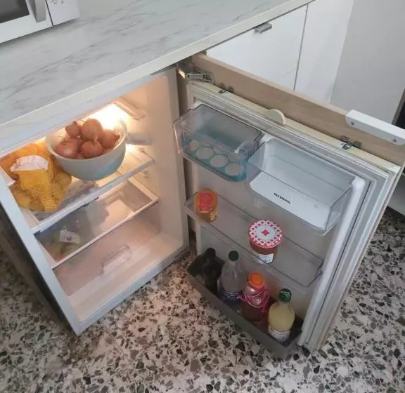 Majatalo Chambre Avec 1 Lits Et 1 Canapé Convertible, Salle De Bain Et Cuisine Communes