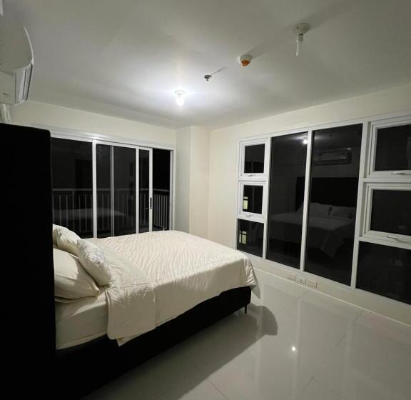 بنسيون Lakeview Penthouse By Timothy