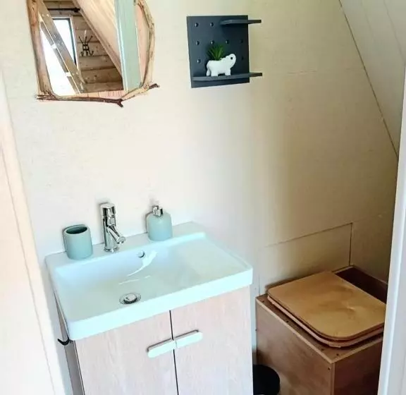 ペンション Le Chalet Dans Les Près