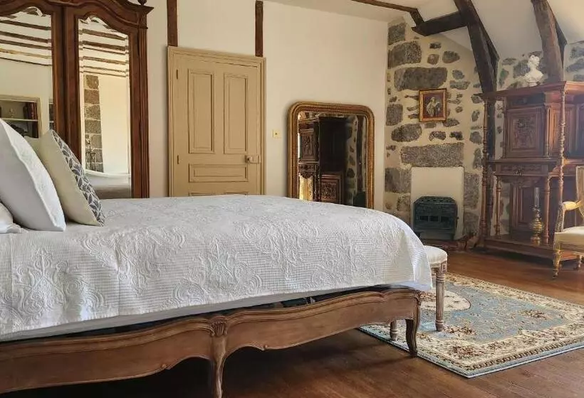 Aamiaismajoitus (B&B) Château De Longevergne