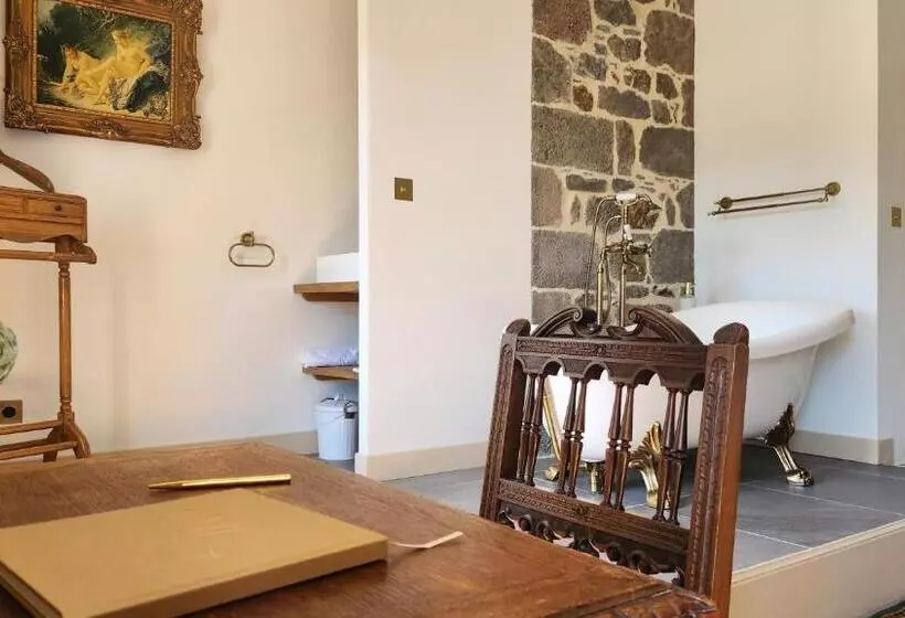 Aamiaismajoitus (B&B) Château De Longevergne