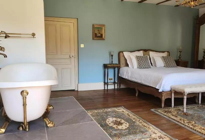 Aamiaismajoitus (B&B) Château De Longevergne