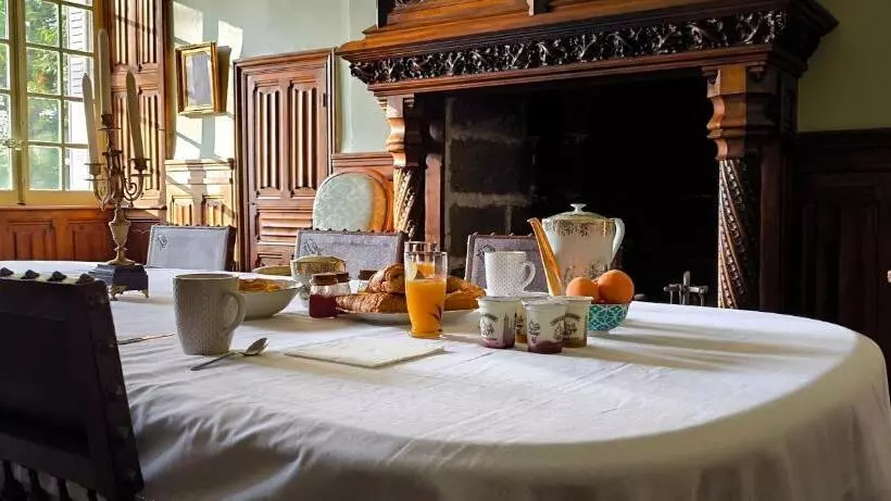 Aamiaismajoitus (B&B) Château De Longevergne