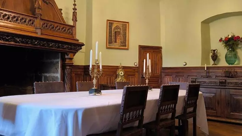 Aamiaismajoitus (B&B) Château De Longevergne