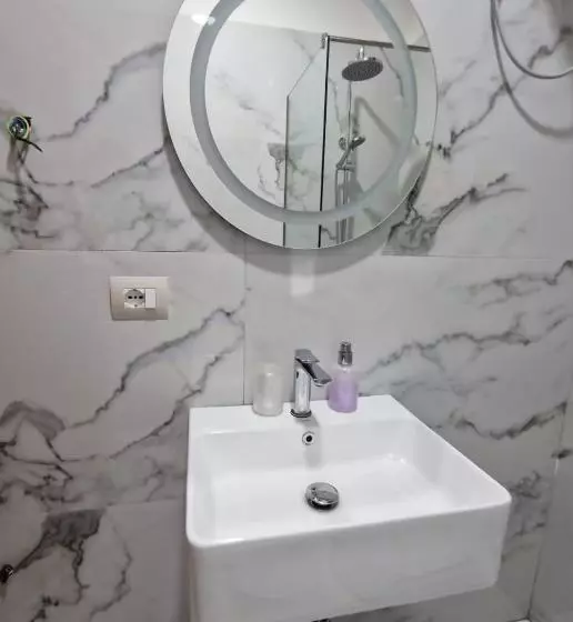 تختخواب و صبحانه Coral Beach Apartment