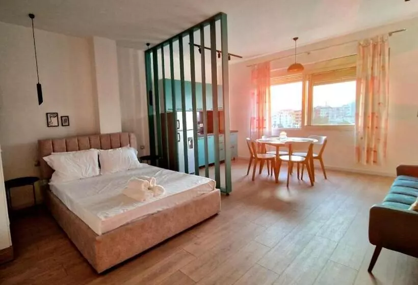 تختخواب و صبحانه Coral Beach Apartment